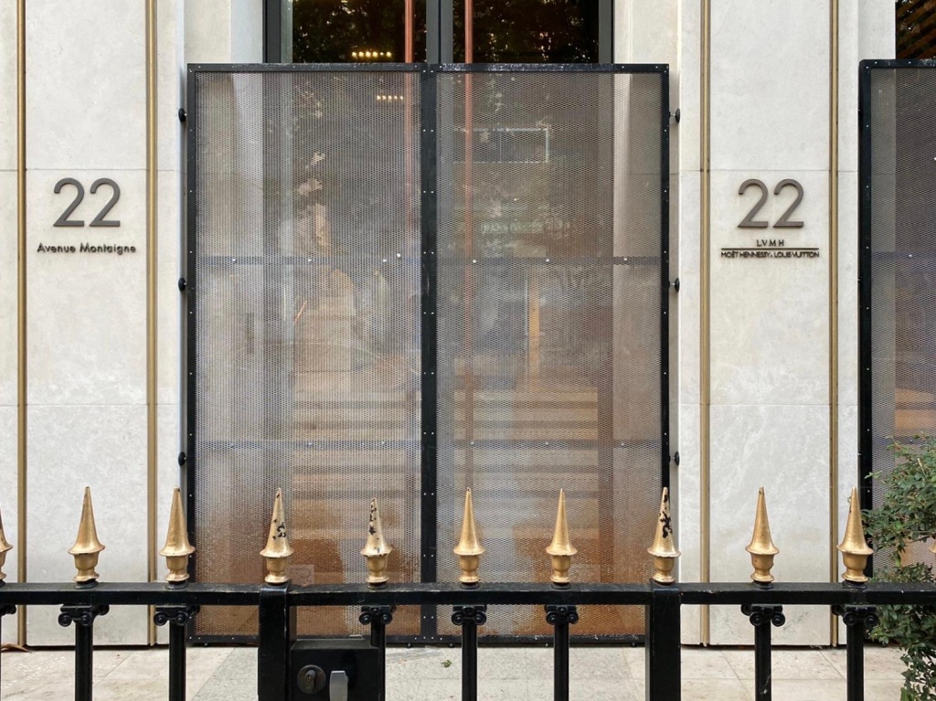 Louis Vuitton, 22 avenue Montaigne, Paris VIII